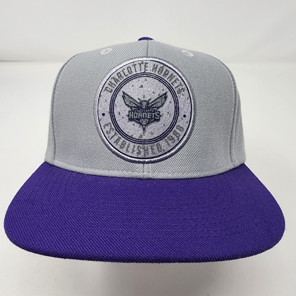 NBA Charlotte Hornets Snapback Hat OSFM Basketball Logo Polyester Flat Brim Grey